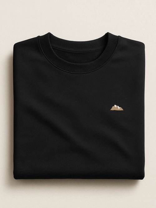Winter Minis - Peak - Regular/Oversized Sweatshirt Regular Fit Black by inspire.inc