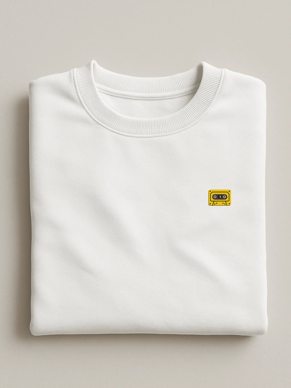 Retro Minis - Cassette - Regular/Oversized Sweatshirt White by inspire.inc