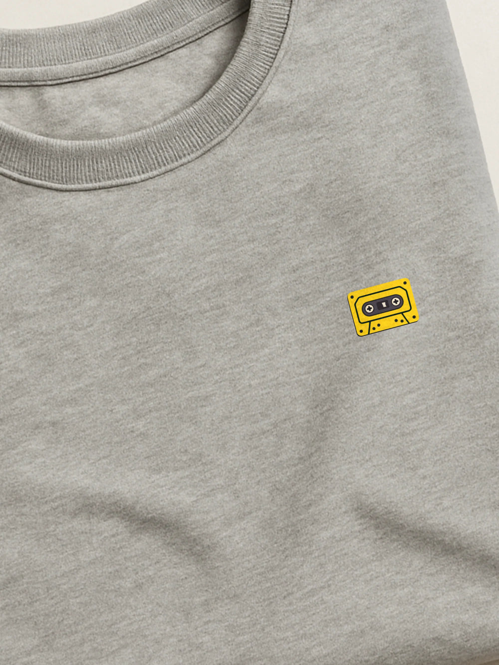 Retro Minis - Cassette - Regular/Oversized Sweatshirt Gray close-up by inspire.inc