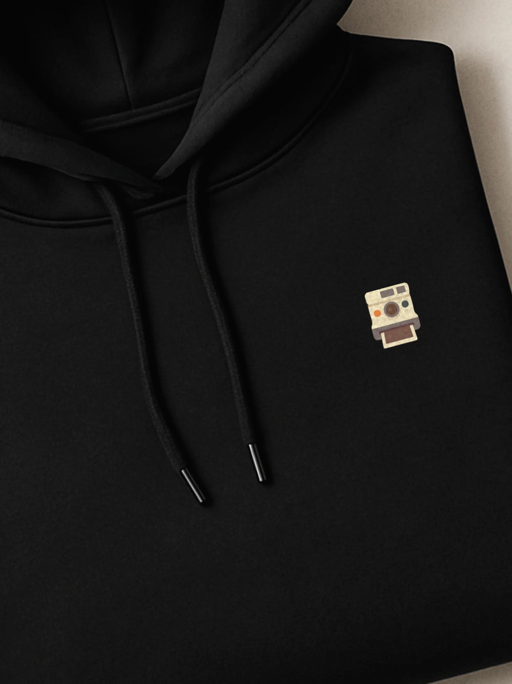 Retro Minis - Polaroid - Hoodie Black close-up by inspire.inc