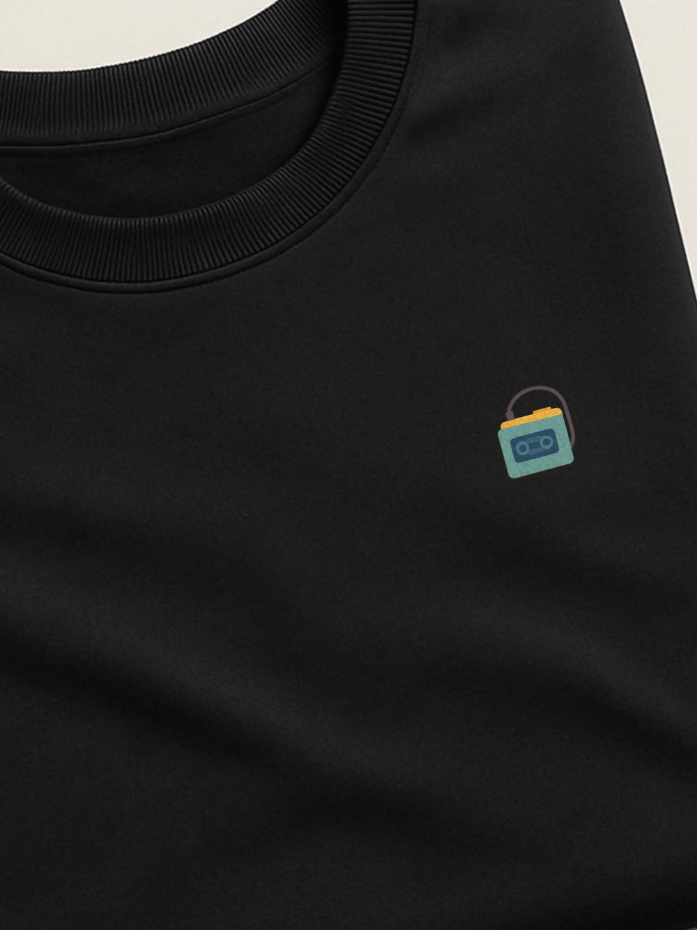 Retro Minis - Walkman - Regular/Oversized Sweatshirt Black close-up by inspire.inc