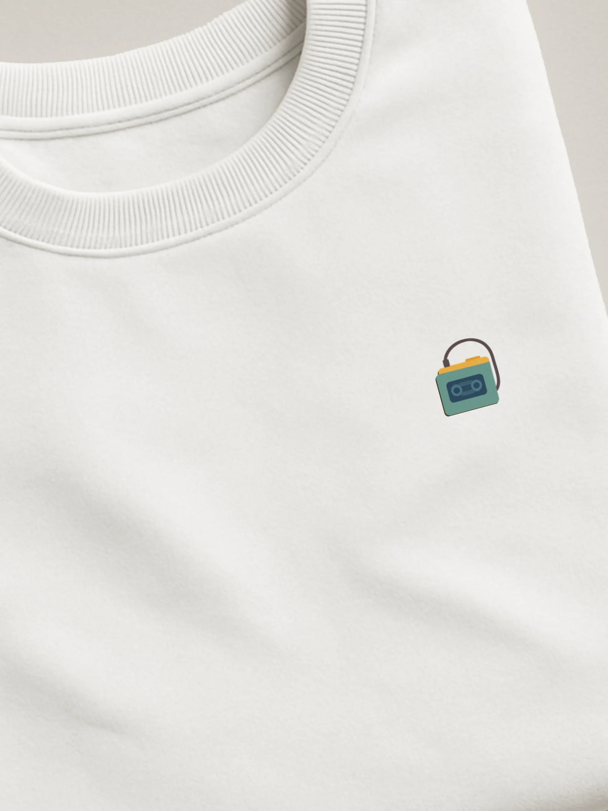 Retro Minis - Walkman - Regular/Oversized Sweatshirt White close-up by inspire.inc