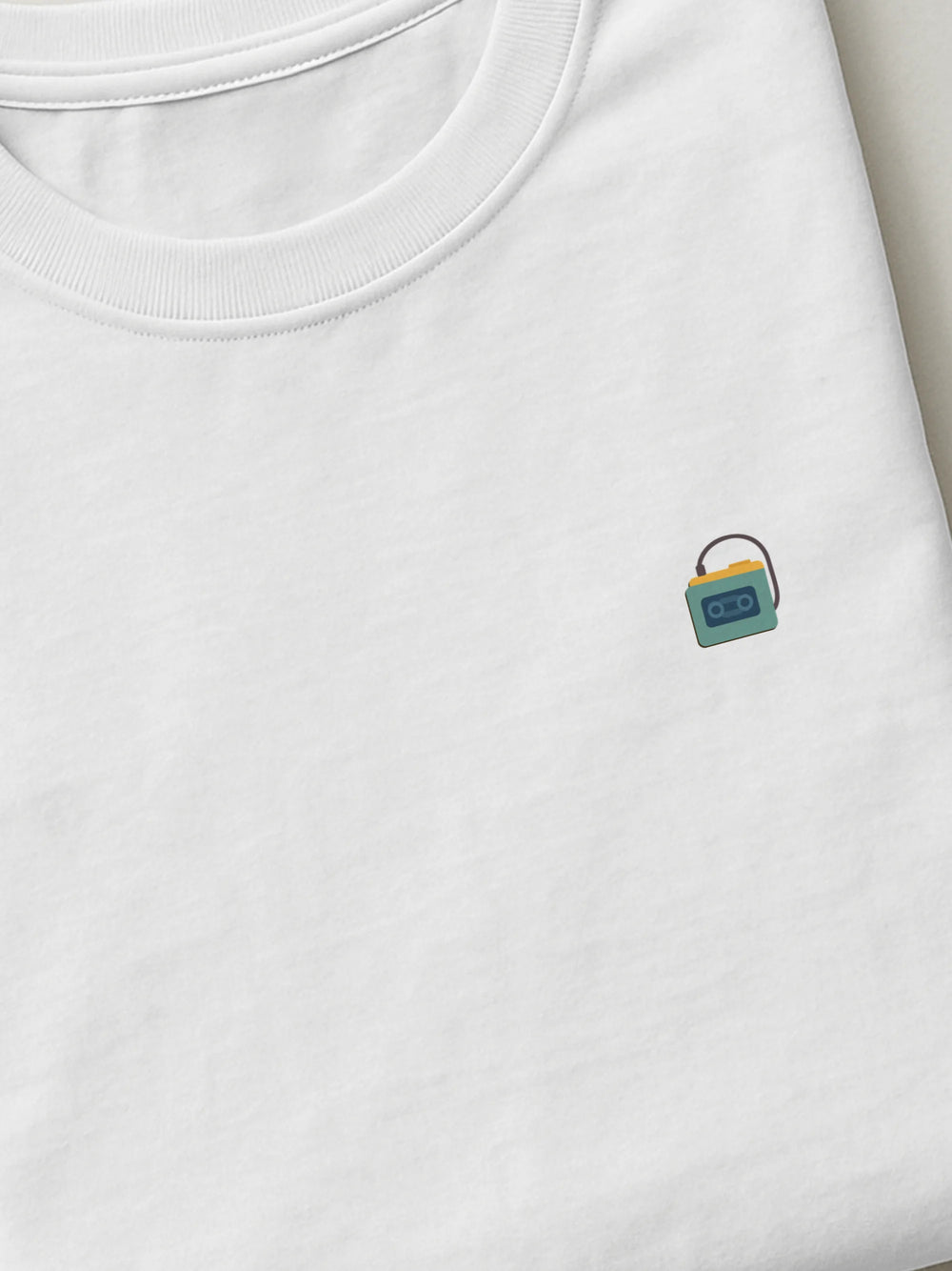 Retro Minis - Walkman - Regular/Oversized T-shirt White close-up by inspire.inc